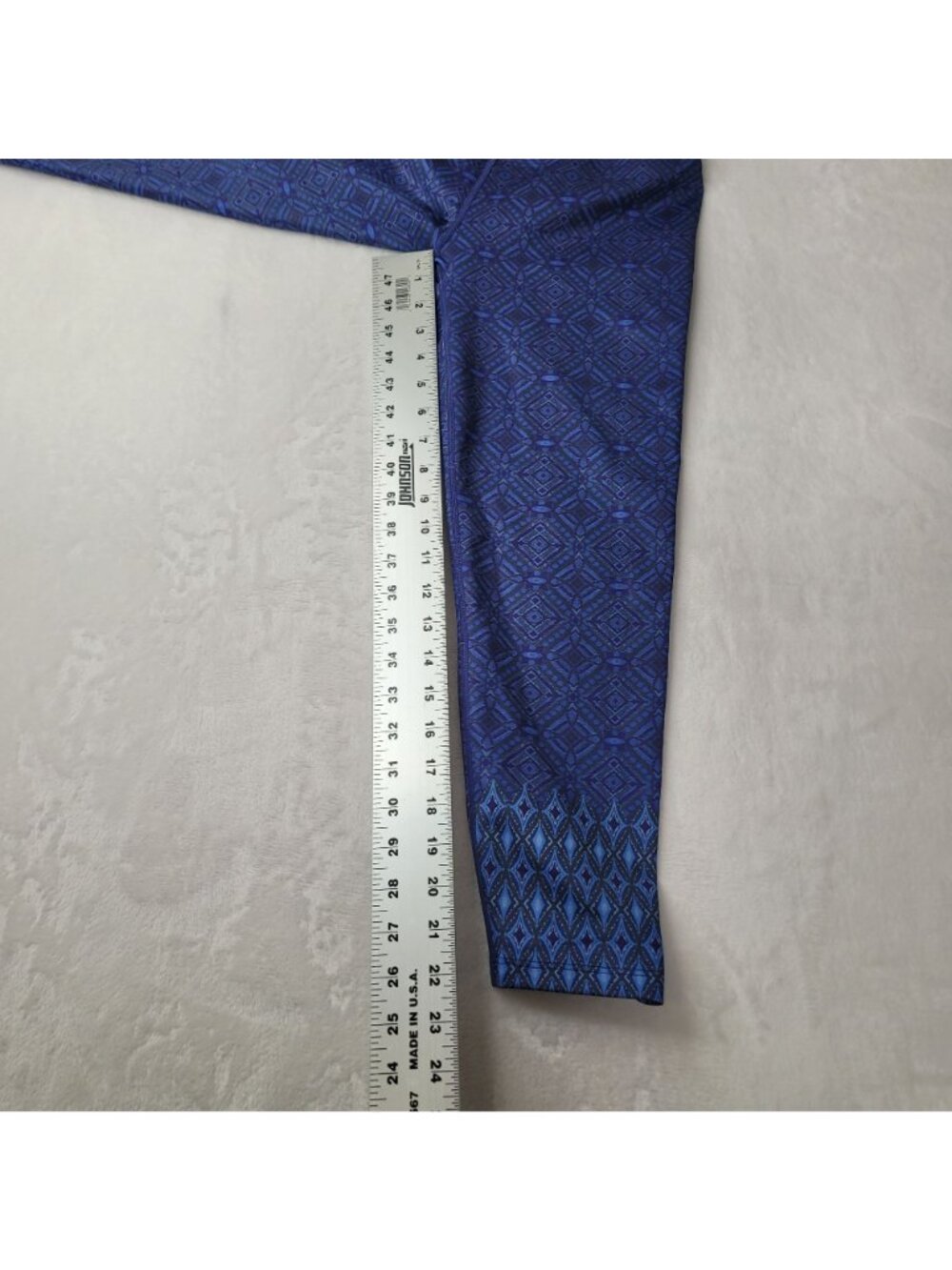 prAna Women’s Blue Geometric Pattern Capri Leggings Size S Made in USA - Picture 7 of 10